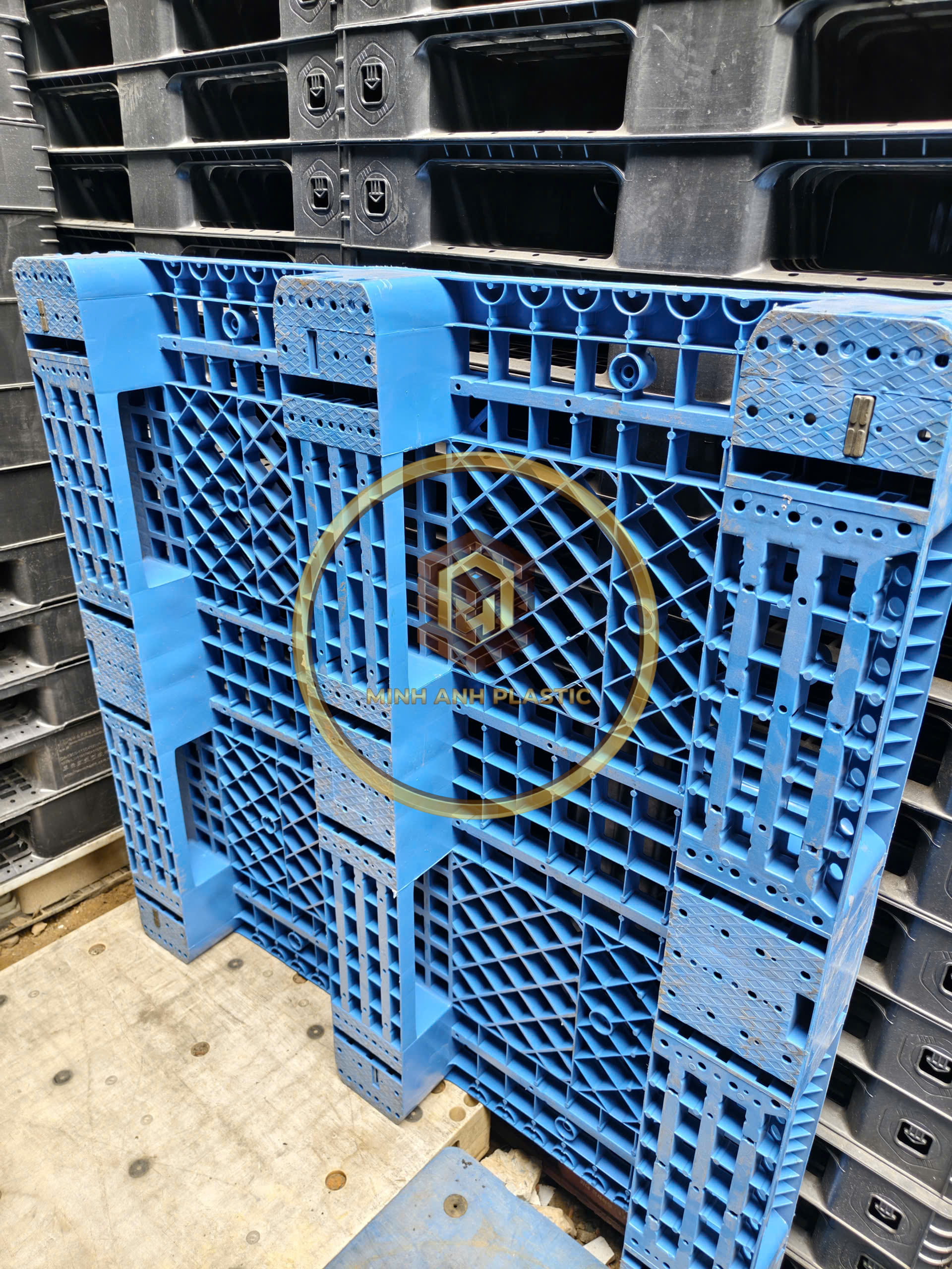 pallet nhựa tải trọng cao