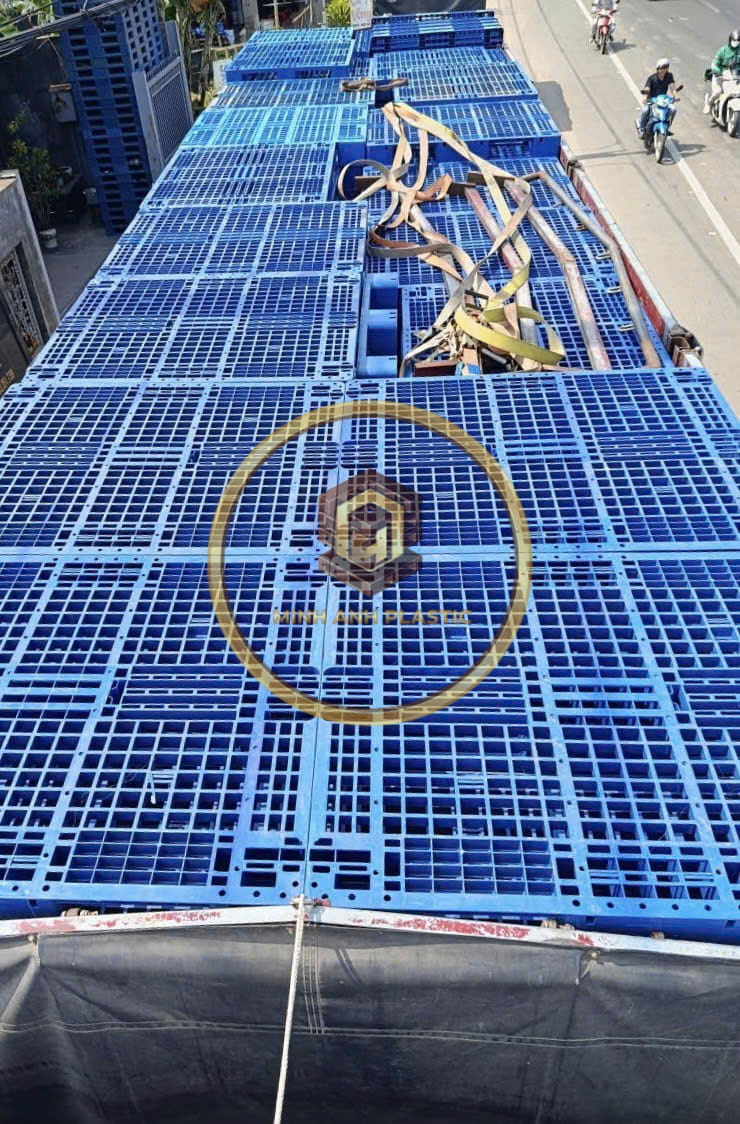 pallet nhựa tải trọng nhẹ