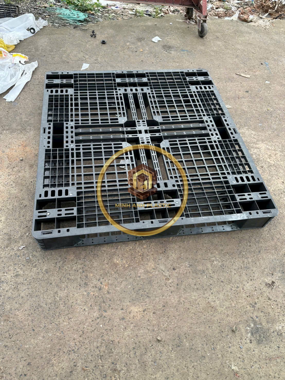 pallet nhựa 1400x1100
