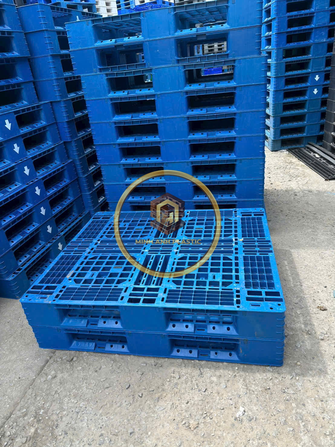 pallet nhựa 1400x1100
